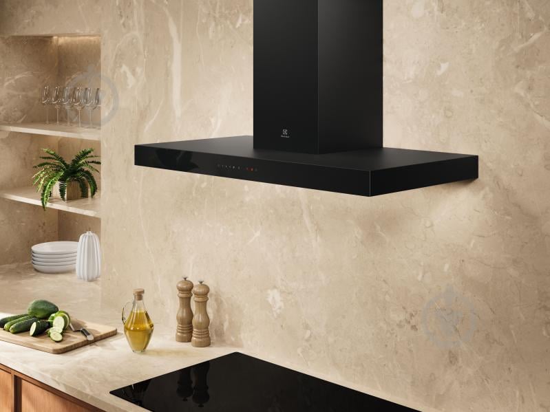 Вытяжка Electrolux LFT819K - фото 2