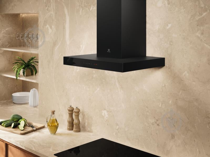 Вытяжка Electrolux LFT816K - фото 2
