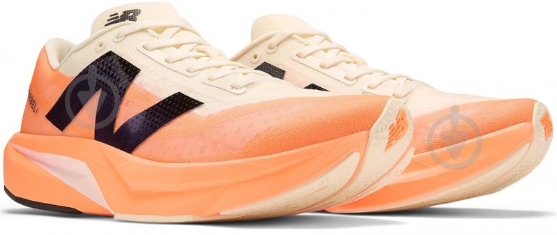 Кросівки чоловічі New Balance FuelCell Rebel v4 MFCXCO4 р.41,5 помаранчеві - фото 3
