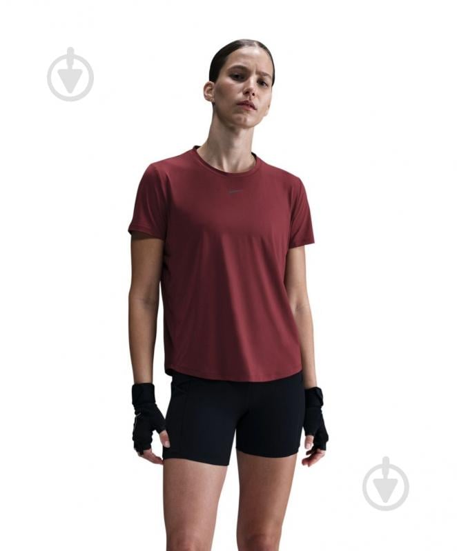 Футболка Nike W NK ONE CLASSIC DF SS TOP FN2798-619 р.S бордовий - фото 1 Футболка Nike W NK ONE CLASSIC DF SS TOP FN2798-619 р.S бордовий - фото 1