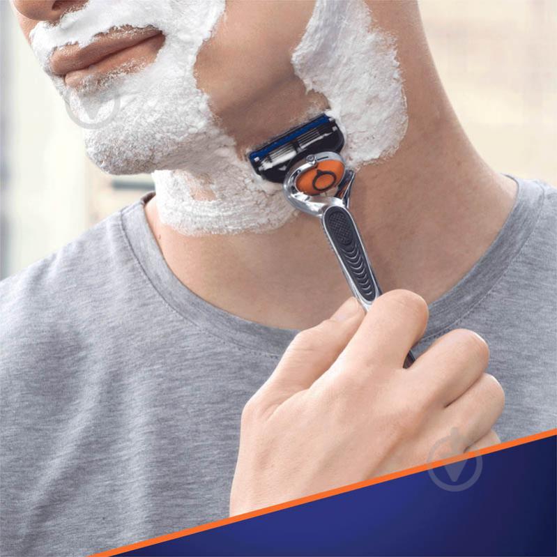 Набір подарунковий для чоловіків Gillette бритва Fusion5 ProGlide + гель для гоління - фото 3
