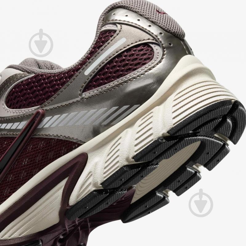 Кроссовки Nike NIKE V5 RNR HJ5228-600 р.45,5 - фото 7 Кроссовки Nike NIKE V5 RNR HJ5228-600 р.45,5 - фото 7