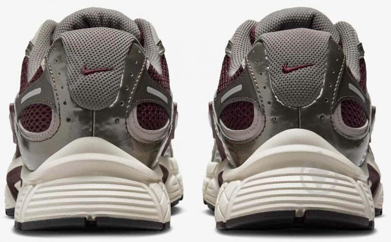 Кросівки Nike NIKE V5 RNR HJ5228-600 р.43 - фото 4