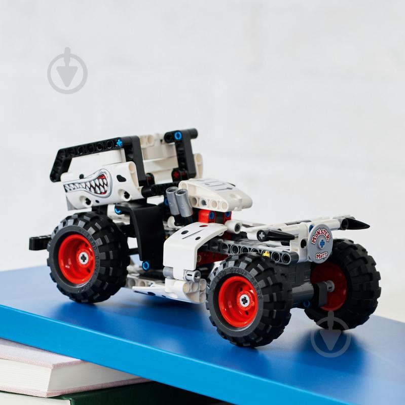 Конструктор LEGO Technic Monster Jam™ Monster Mutt™ Dalmatian 42150 - фото 6