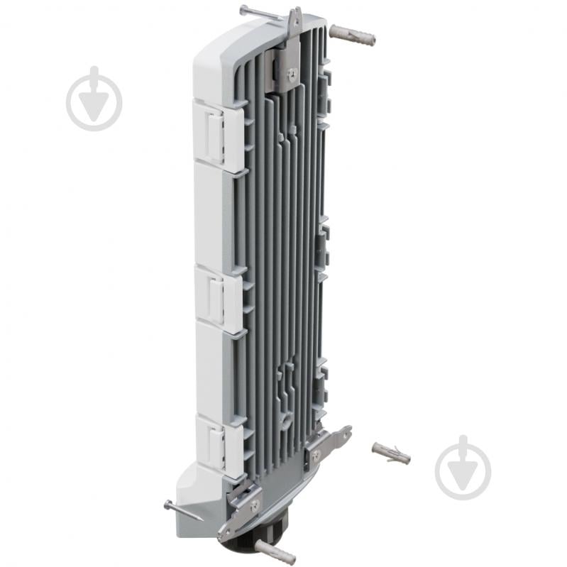 Коммутатор Mikrotik CSS606-1G-2Gi-3S+OUT - фото 4