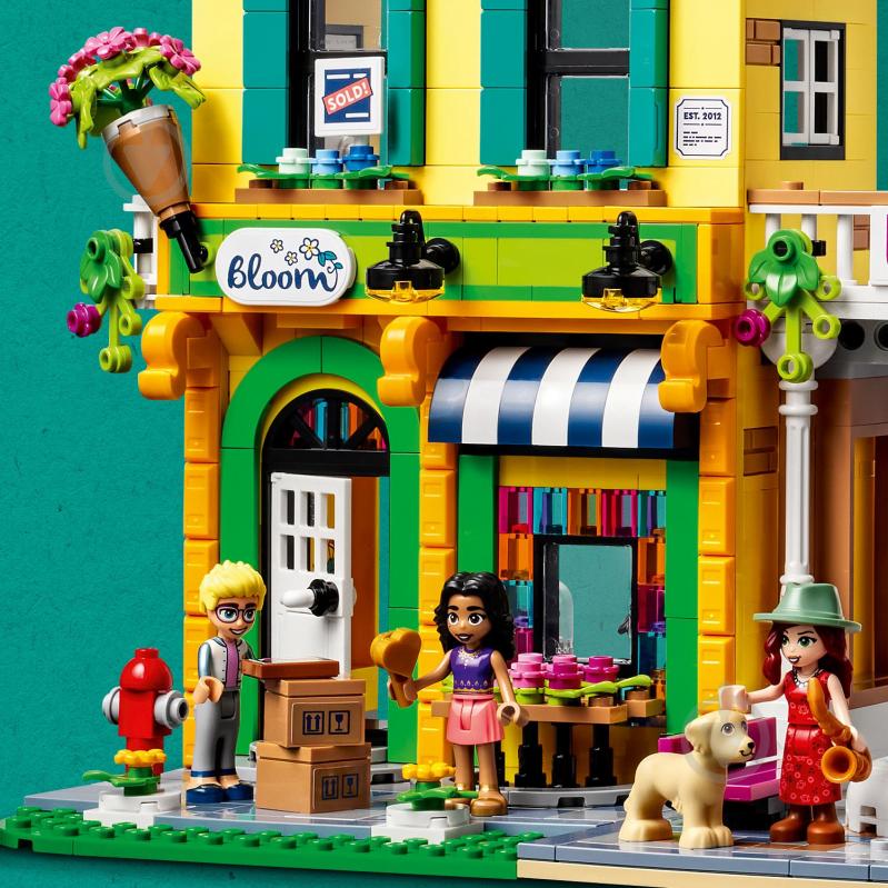 Конструктор LEGO Friends Цветочный и интерьерный магазины в центре города 41732 - фото 8