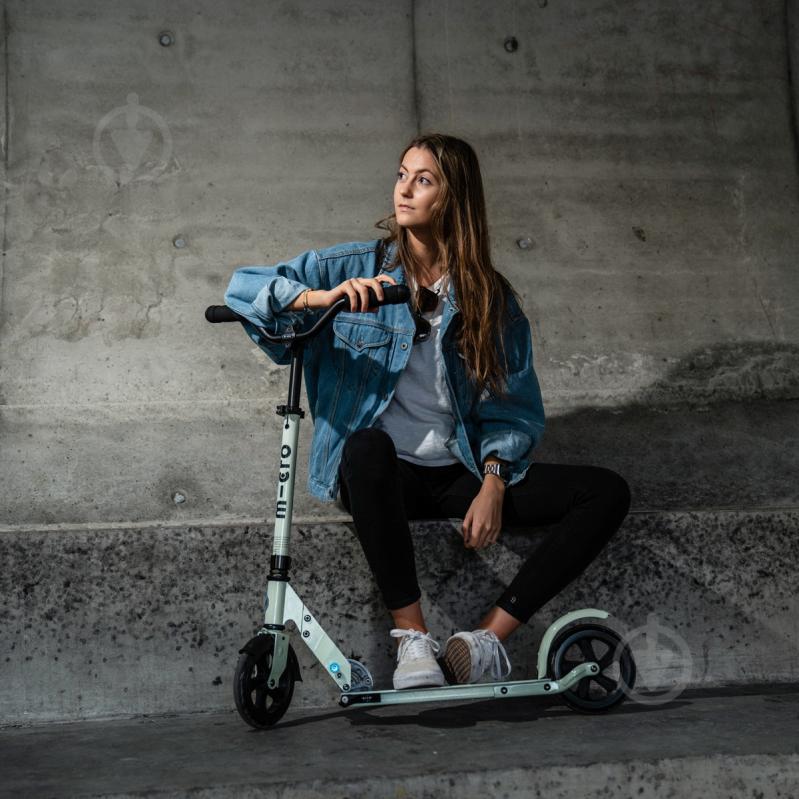 Самокат Micro серії Speed Deluxe зелена глина SA0211 - фото 9 Самокат Micro серії Speed Deluxe зелена глина SA0211 - фото 9