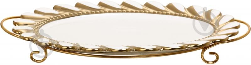 Блюдо овальное Fiora на металлической подставке Savoiardi 35,5х25х3 см фарфор - фото 3 Блюдо овальное Fiora на металлической подставке Savoiardi 35,5х25х3 см фарфор - фото 3
