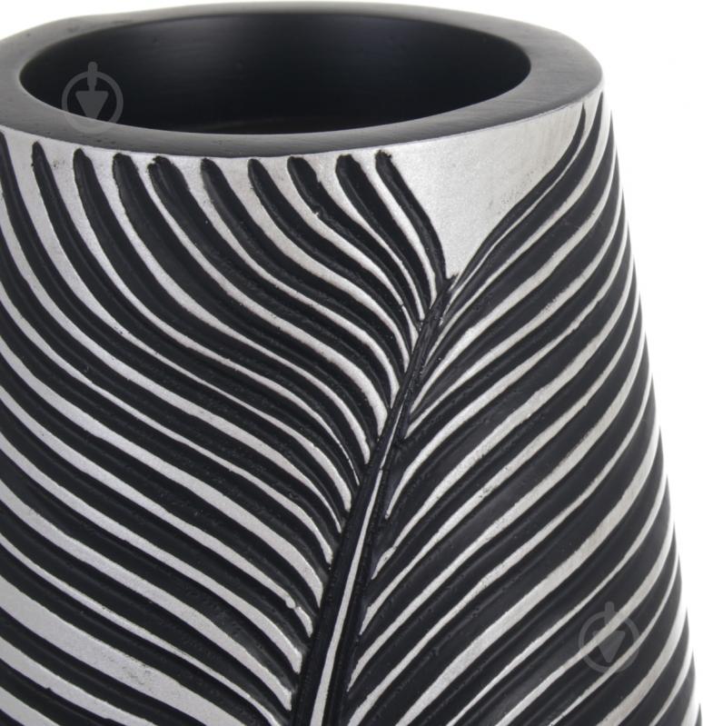 Ваза полирезиновая Дарк 16х16х46 см 46 см серая ZSC1925-18-0428 - фото 3 Ваза полирезиновая Дарк 16х16х46 см 46 см серая ZSC1925-18-0428 - фото 3