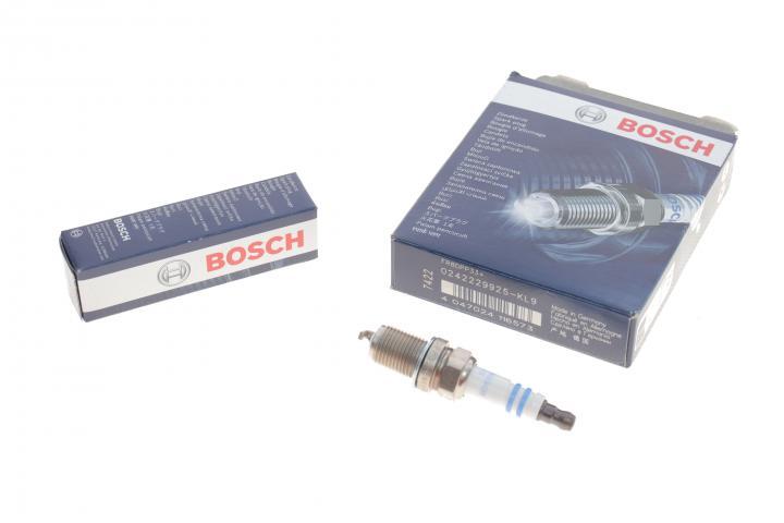 Свеча зажигания 0242229878 BOSCH