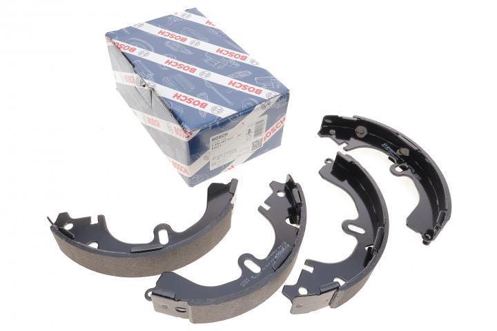 Тормозные колодки барабанные BMW 3 (E36) 1.6-1.8 09.90-08.00 0986487327 BOSCH