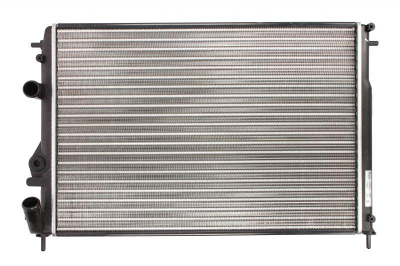 Радиатор охолоджування двигателя 60815 NISSENS