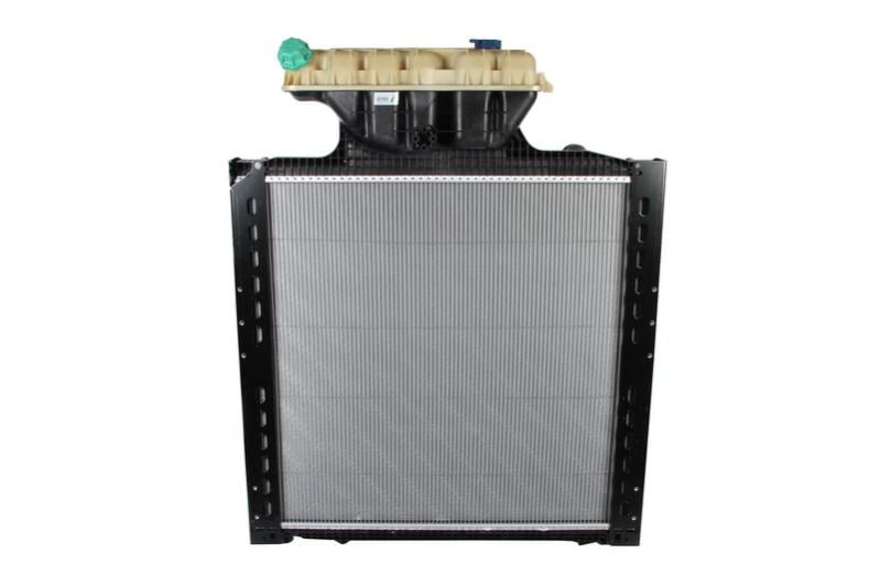 Радiатор охолодження двигуна 67225 NISSENS