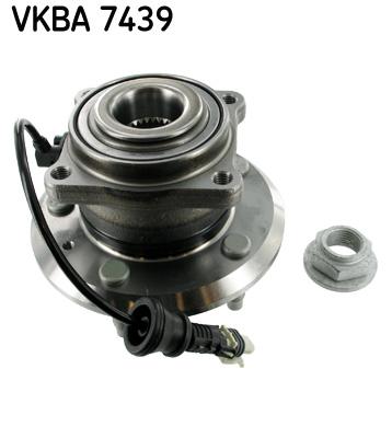 Комплект подшипника ступицы колеса VKBA7439 SKF