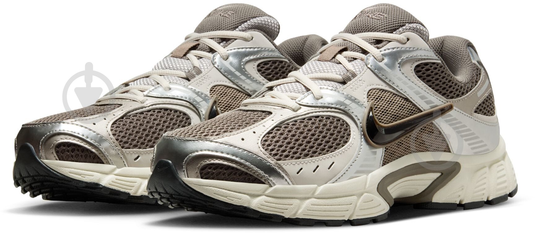 Кроссовки Nike V5 RNR HJ5228-200 р.44,5 - фото 5 Кроссовки Nike V5 RNR HJ5228-200 р.44,5 - фото 5