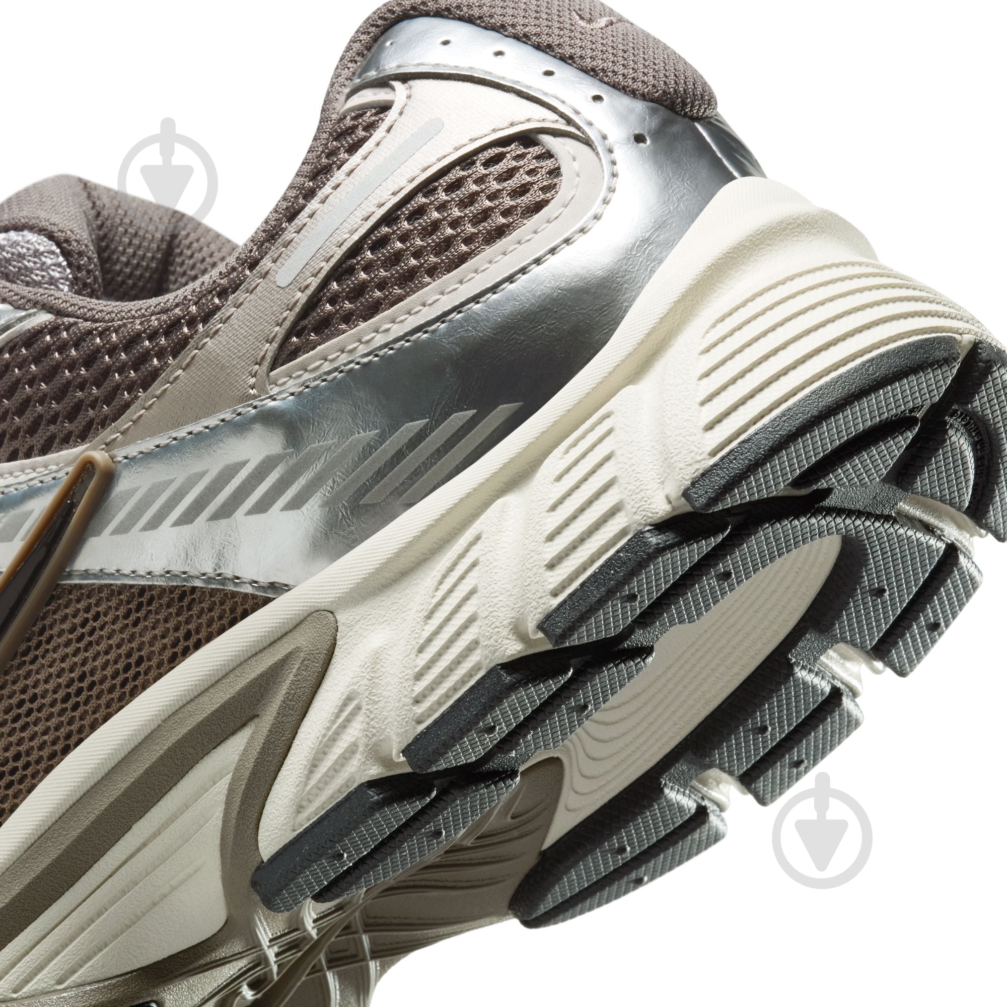 Кроссовки Nike V5 RNR HJ5228-200 р.41 - фото 14