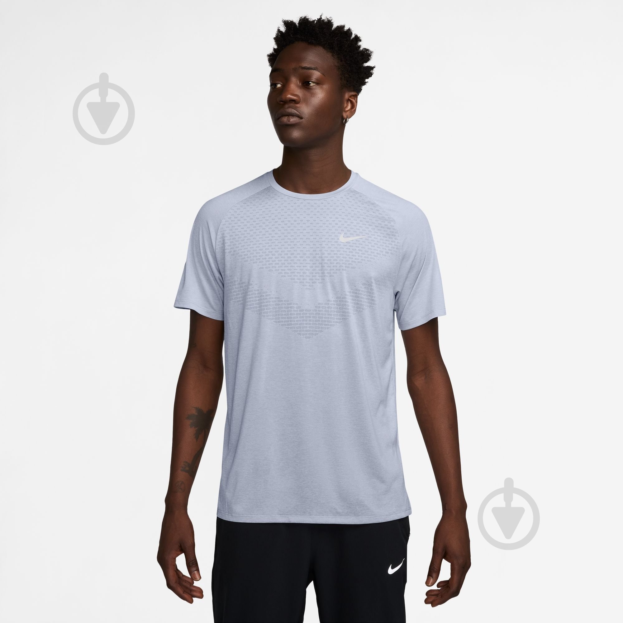 Футболка Nike M NK DFADV STRIDE SS TOP HV5203-057 р.2XL серый - фото 1 Футболка Nike M NK DFADV STRIDE SS TOP HV5203-057 р.2XL серый - фото 1