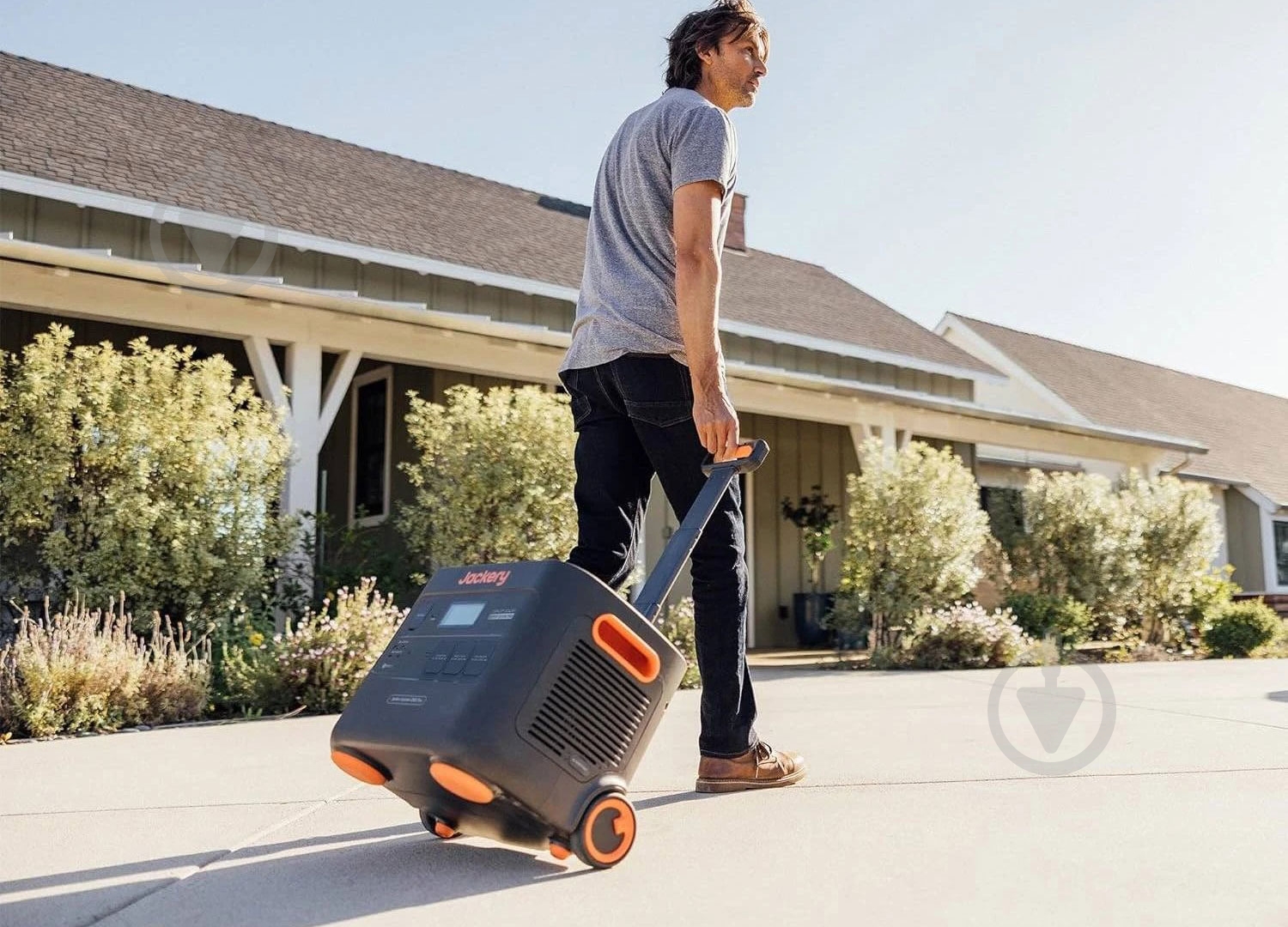 Зарядна станція Jackery EXPLORER 2000PLS 21-0001-000184 (2042,8 Вт·год) - фото 3 Зарядна станція Jackery EXPLORER 2000PLS 21-0001-000184 (2042,8 Вт·год) - фото 3