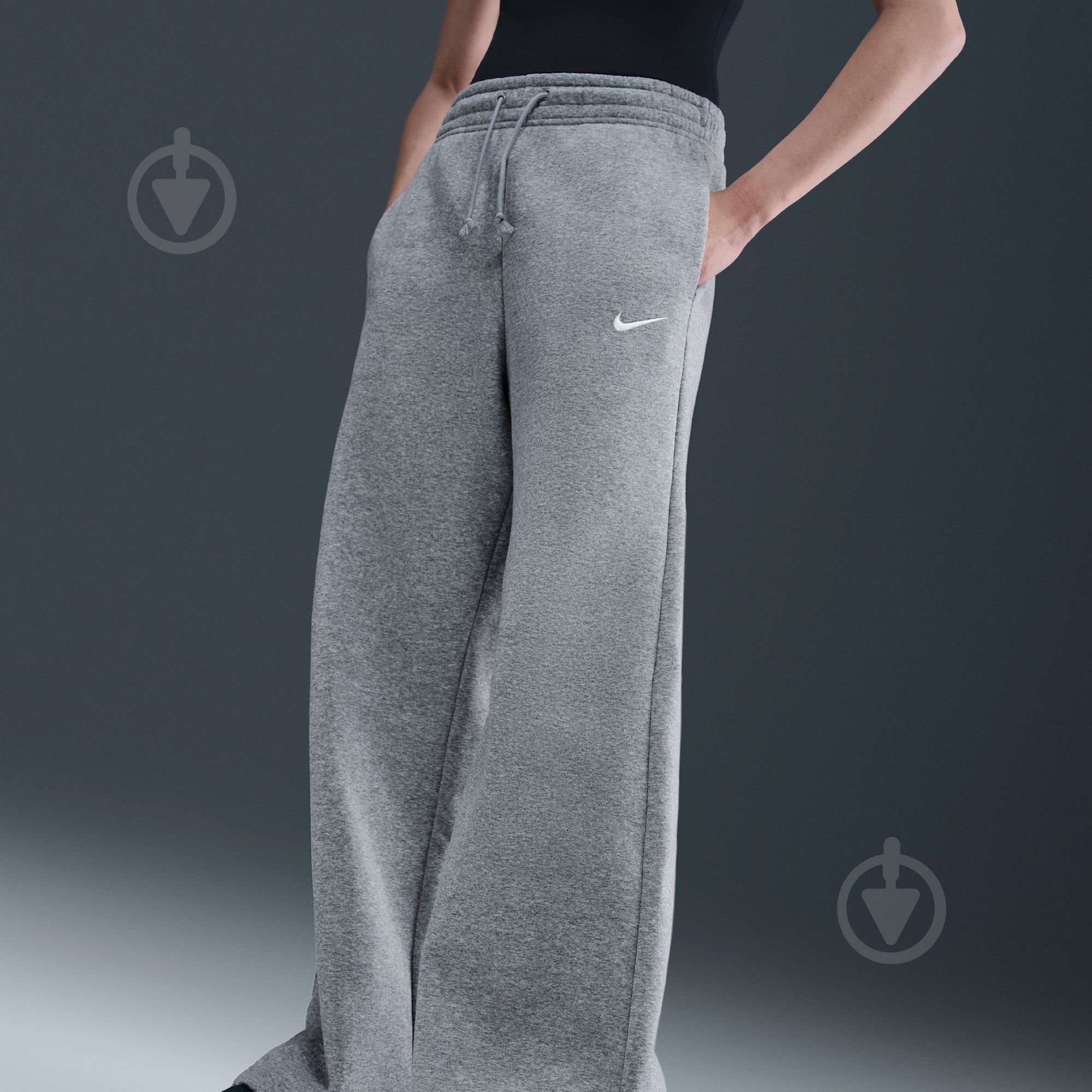 Штани Nike W NSW PHNX FLC HR PANT WIDE 2 IH1011-063 р. S сірий - фото 9 Штани Nike W NSW PHNX FLC HR PANT WIDE 2 IH1011-063 р. S сірий - фото 9