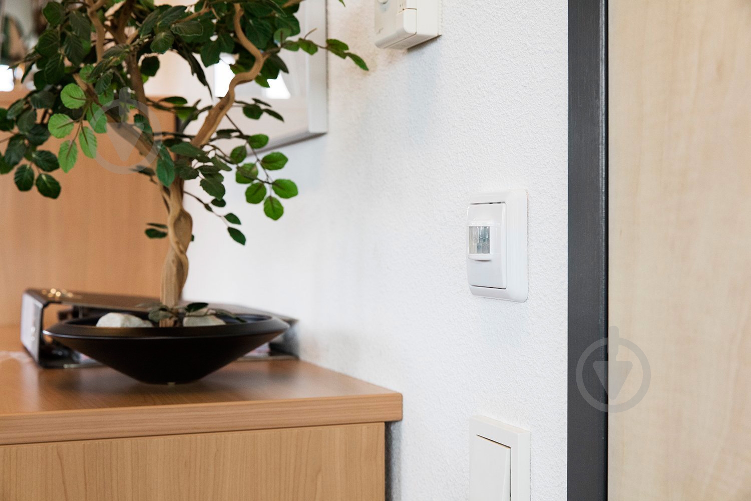 Датчик движения Trust AWST-6000 71013 - фото 3 Датчик движения Trust AWST-6000 71013 - фото 3