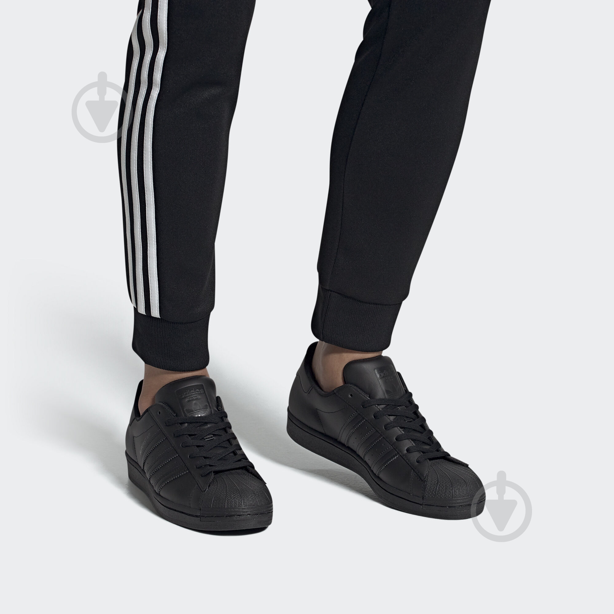Кроссовки мужские демисезонные Adidas SUPERSTAR EG4957 р.42 черные - фото 12