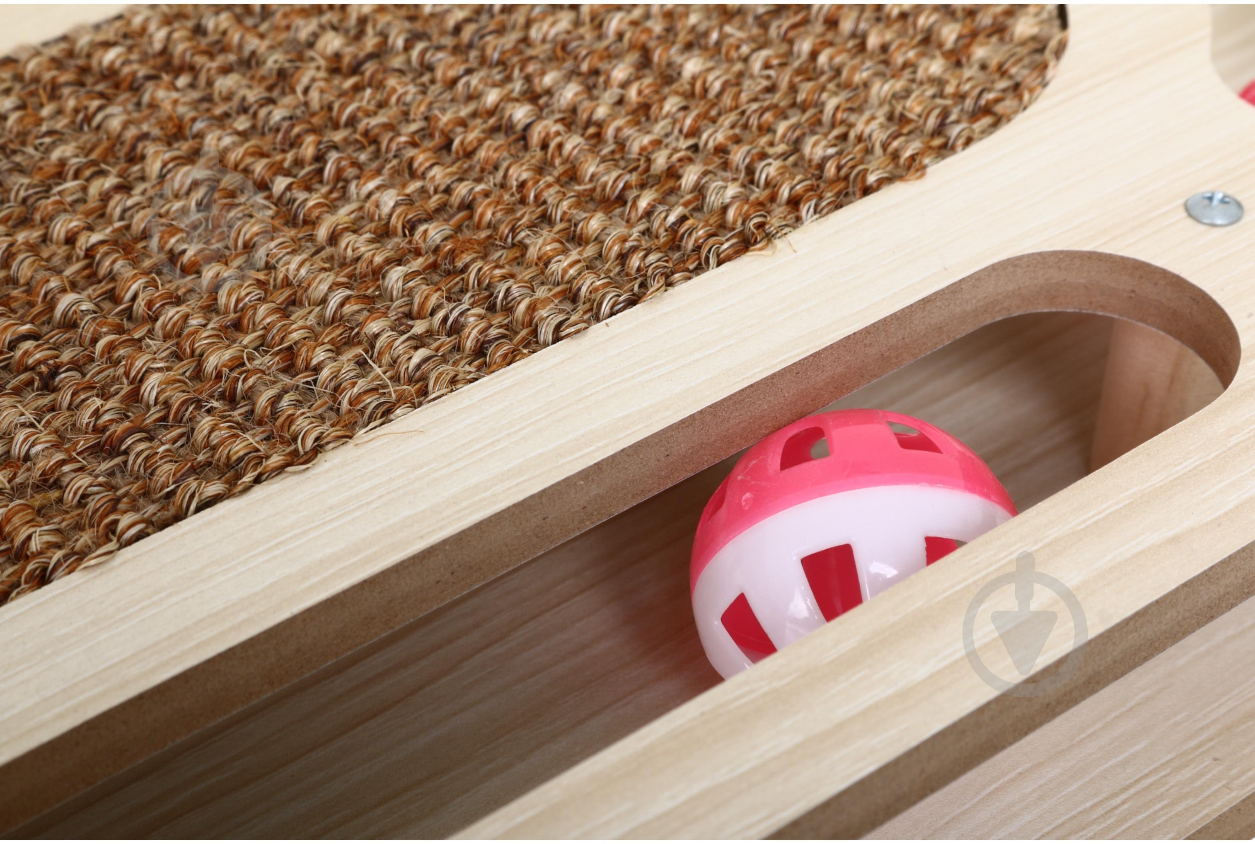 Кігтеточка Cats Collection з пір'ям і м'ячами (491014670) - фото 3 Кігтеточка Cats Collection з пір'ям і м'ячами (491014670) - фото 3