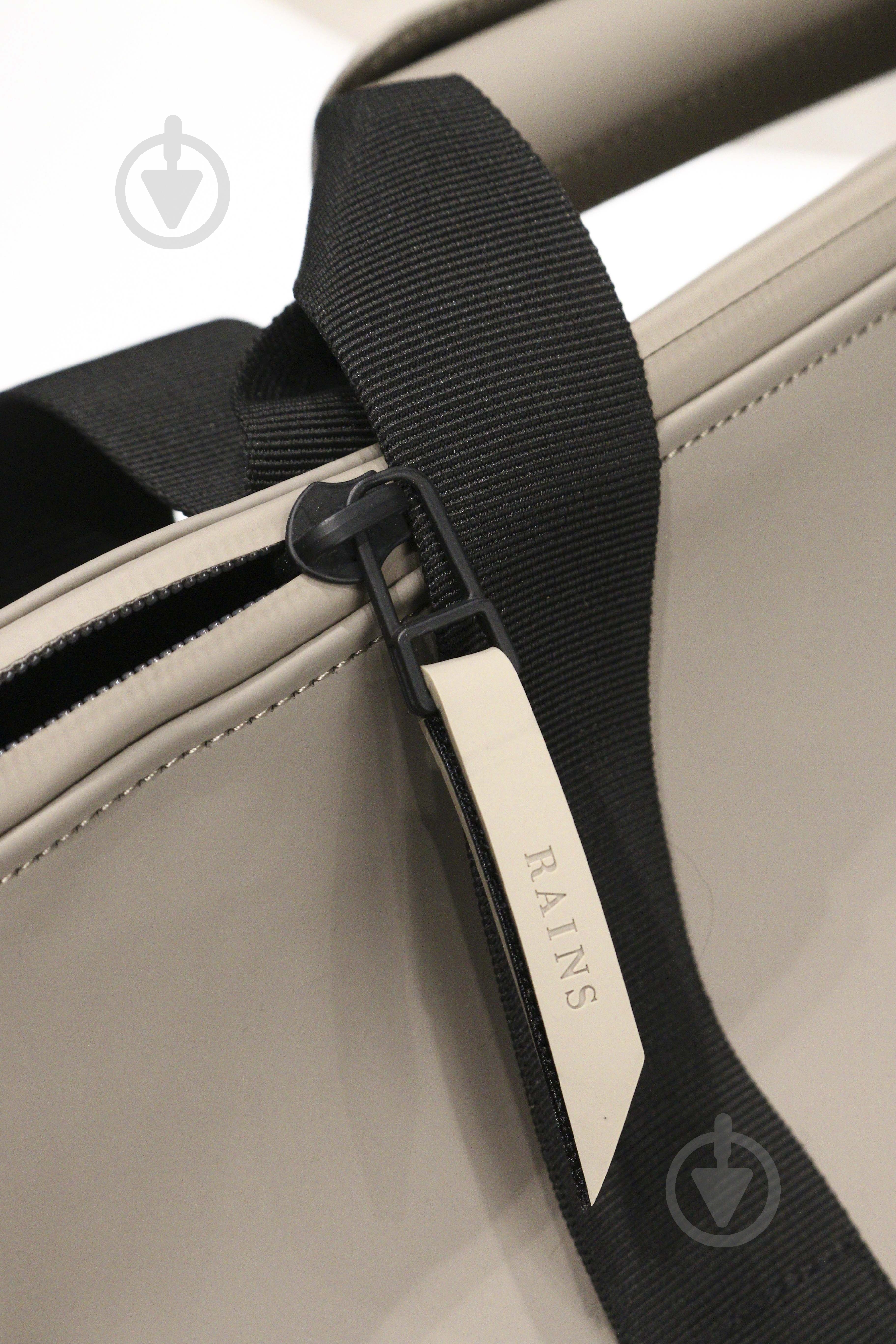 Сумка Rains WEEKEND BAG 13200-10 бежевый - фото 3