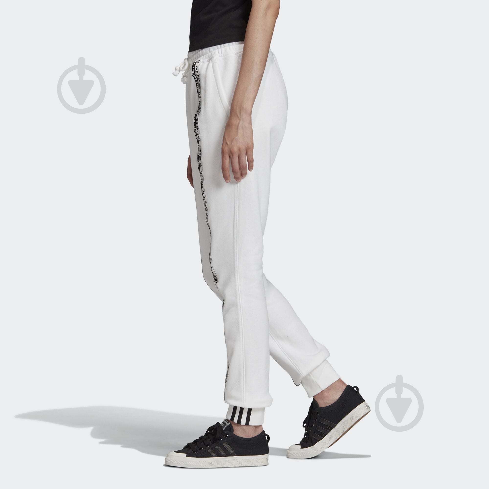 Штани Adidas CUFF PANT FM4384 р. 32 білий - фото 4 Штани Adidas CUFF PANT FM4384 р. 32 білий - фото 4