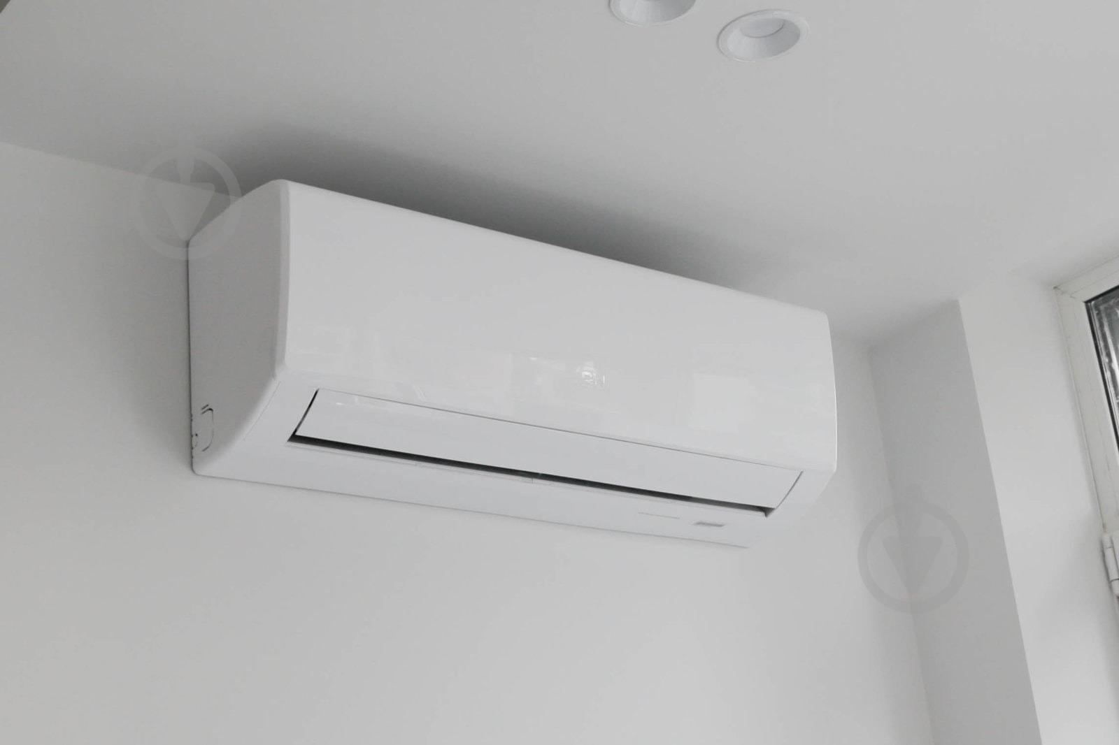 Внутренний блок мультисплит-системы Cooper&Hunter CH-S09FTXE2-NG(I) Indoor unit - фото 3