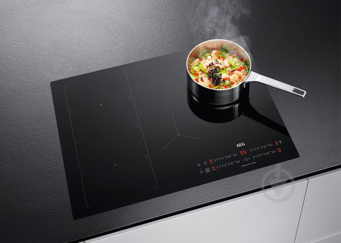 Варочная поверхность индукционная AEG IKE74471IB - фото 9