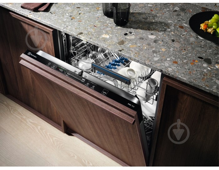 Встраиваемая посудомоечная машина Electrolux EEQ947200L - фото 8