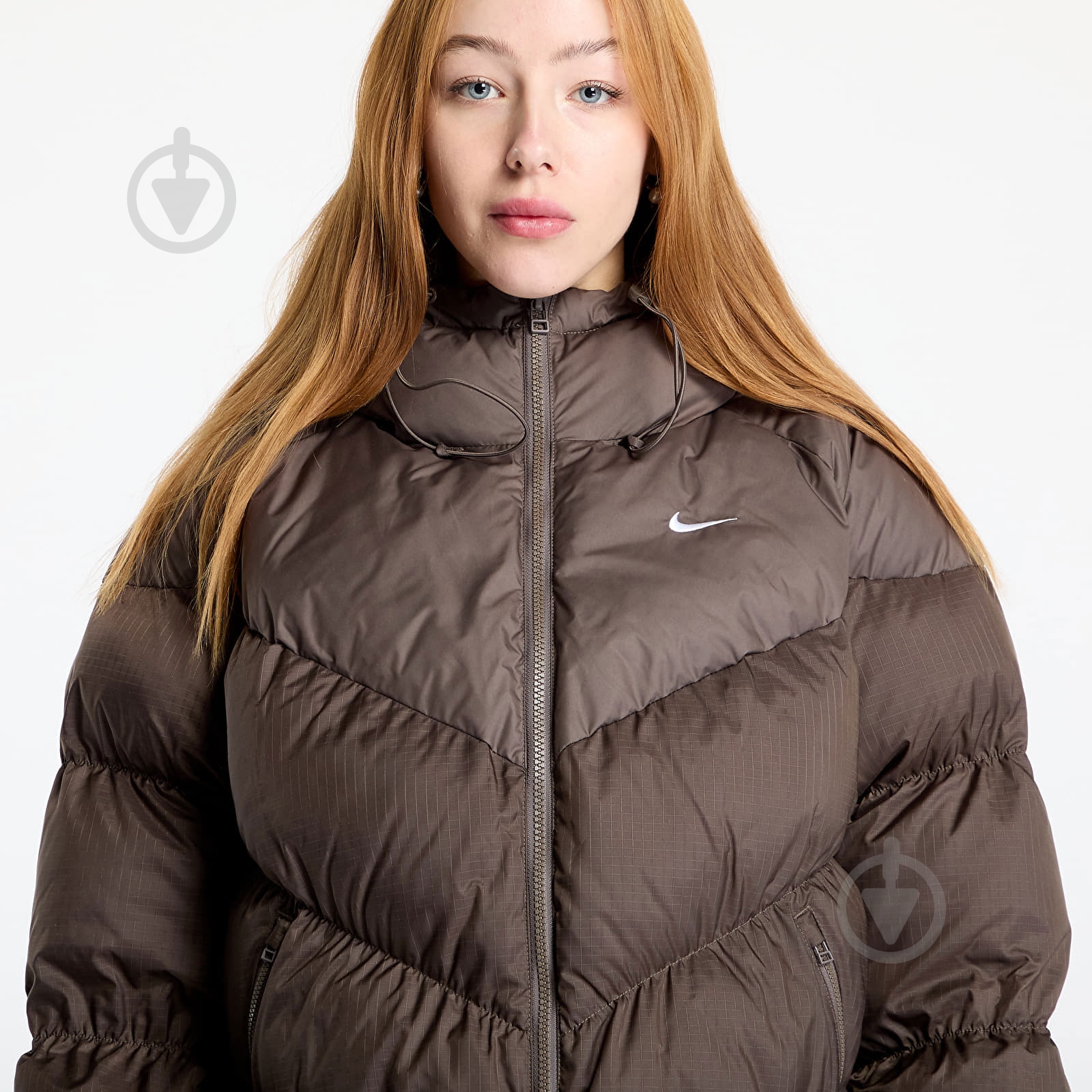 Куртка жіноча зимова Nike NSSF SYNFL NK WPFR HF7865-004 р.XS коричнева - фото 1 Куртка жіноча зимова Nike NSSF SYNFL NK WPFR HF7865-004 р.XS коричнева - фото 1