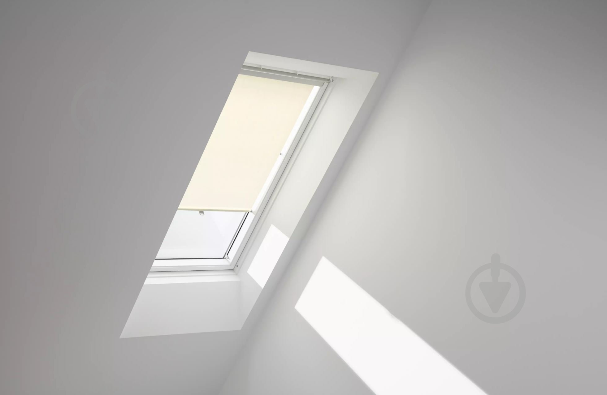 Штора рулонна Velux на гачкаx 55 см RHL CK00 1086 льон - фото 2