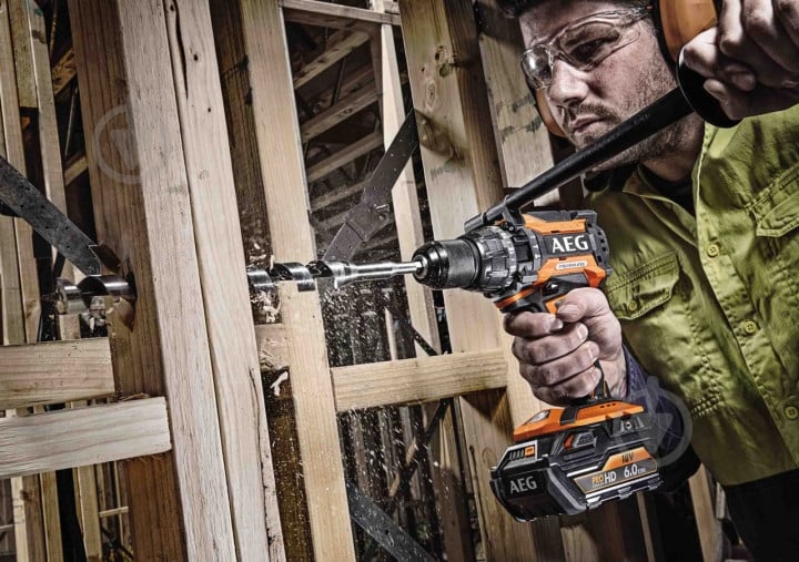 Шуруповерт ударний акумуляторний AEG BSB18BL LI-602C 4935464100 - фото 3 Шуруповерт ударний акумуляторний AEG BSB18BL LI-602C 4935464100 - фото 3