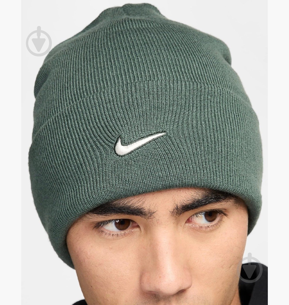 Шапка Nike U NK PEAK BEANIE TC SWSH F24 L HF0187-338 р.os зеленый - фото 2 Шапка Nike U NK PEAK BEANIE TC SWSH F24 L HF0187-338 р.os зеленый - фото 2
