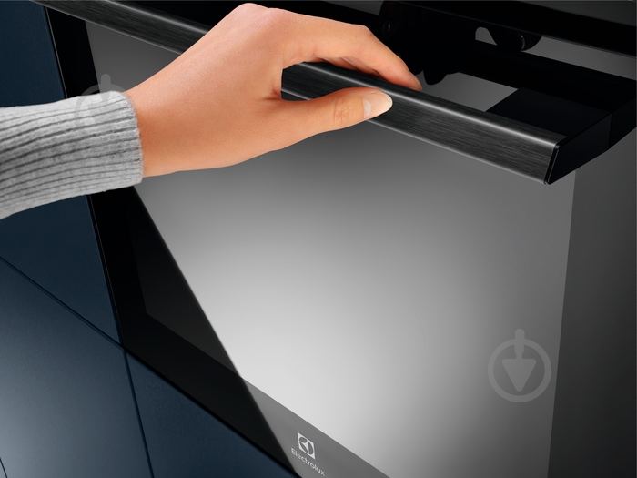 Духовой шкаф Electrolux EOC6P77H с паром SteamCrisp PRO 700 - фото 6