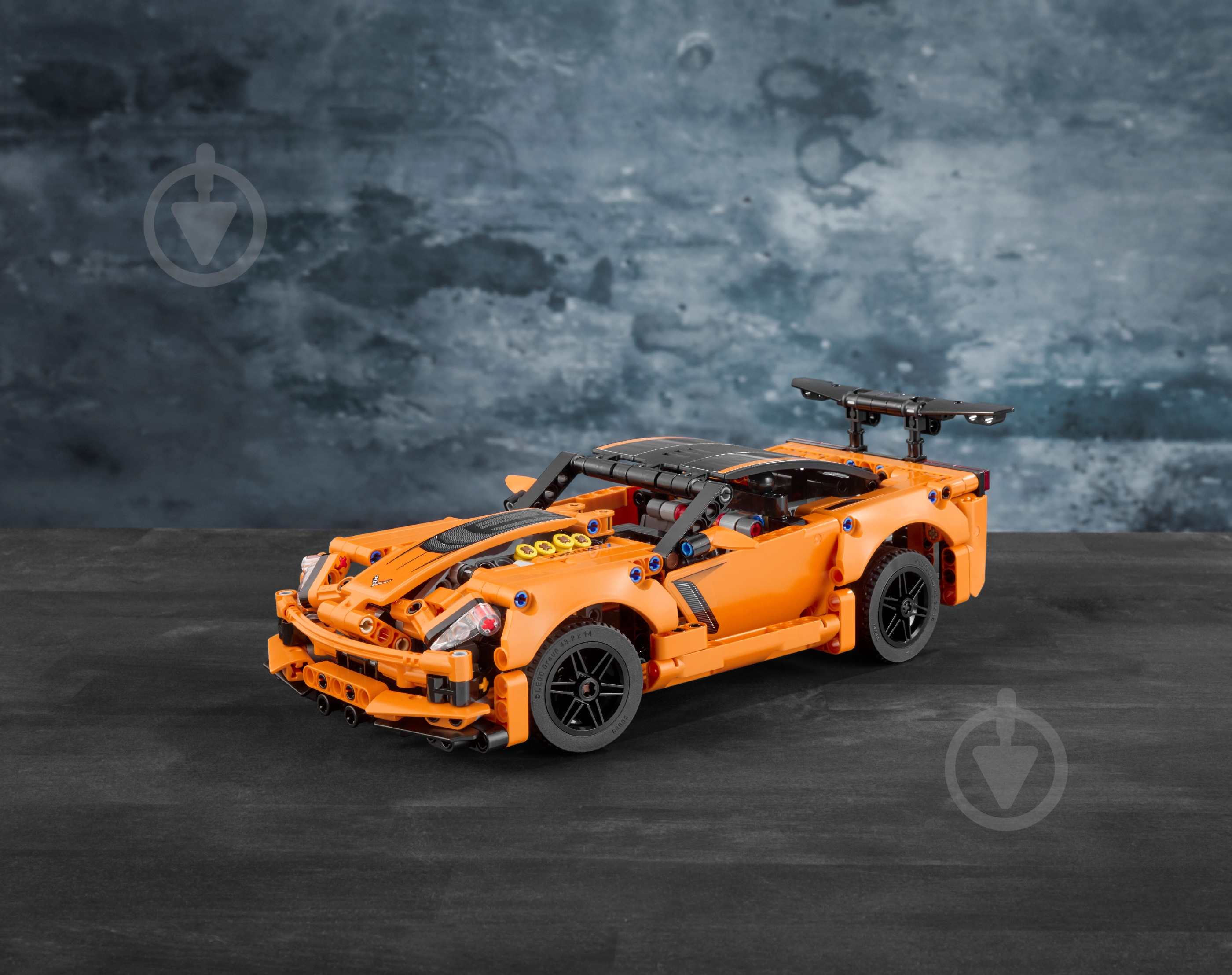 Конструктор LEGO Technic Chevrolet Corvette ZR1 42093 - фото 18