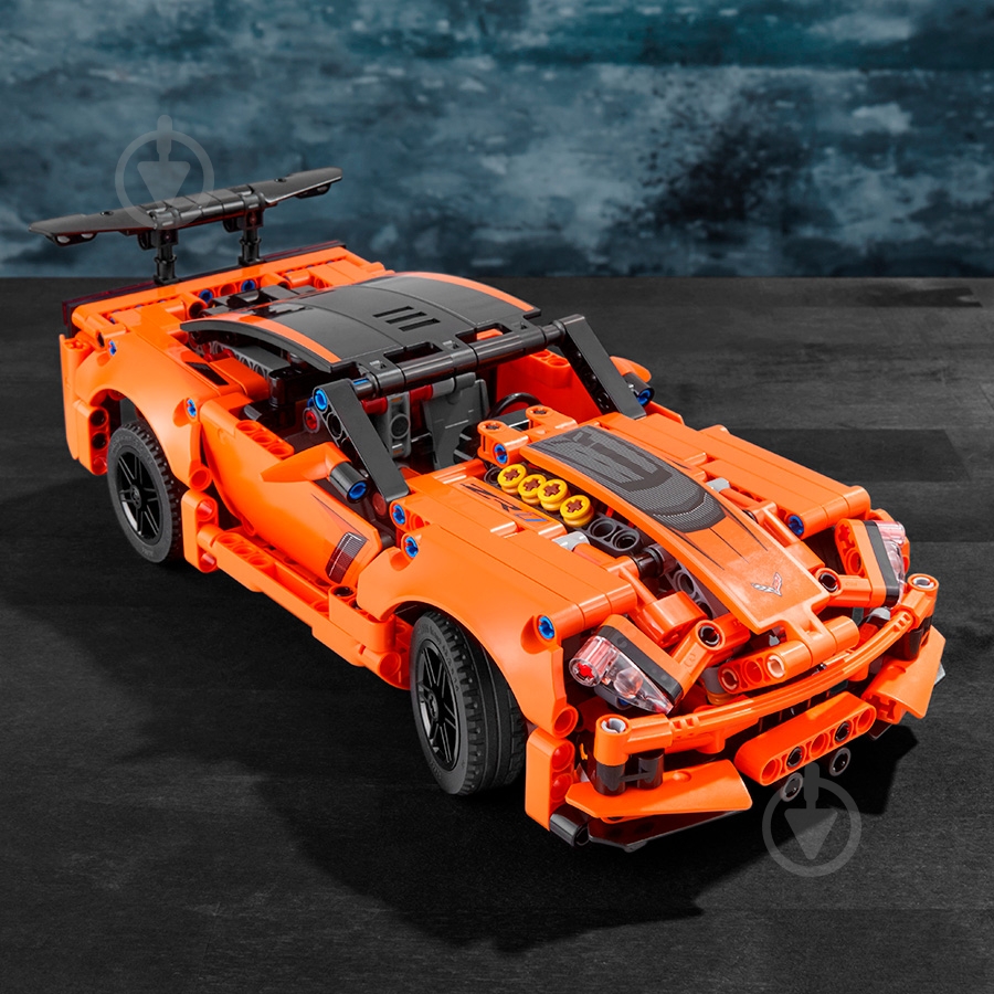 Конструктор LEGO Technic Chevrolet Corvette ZR1 42093 - фото 26