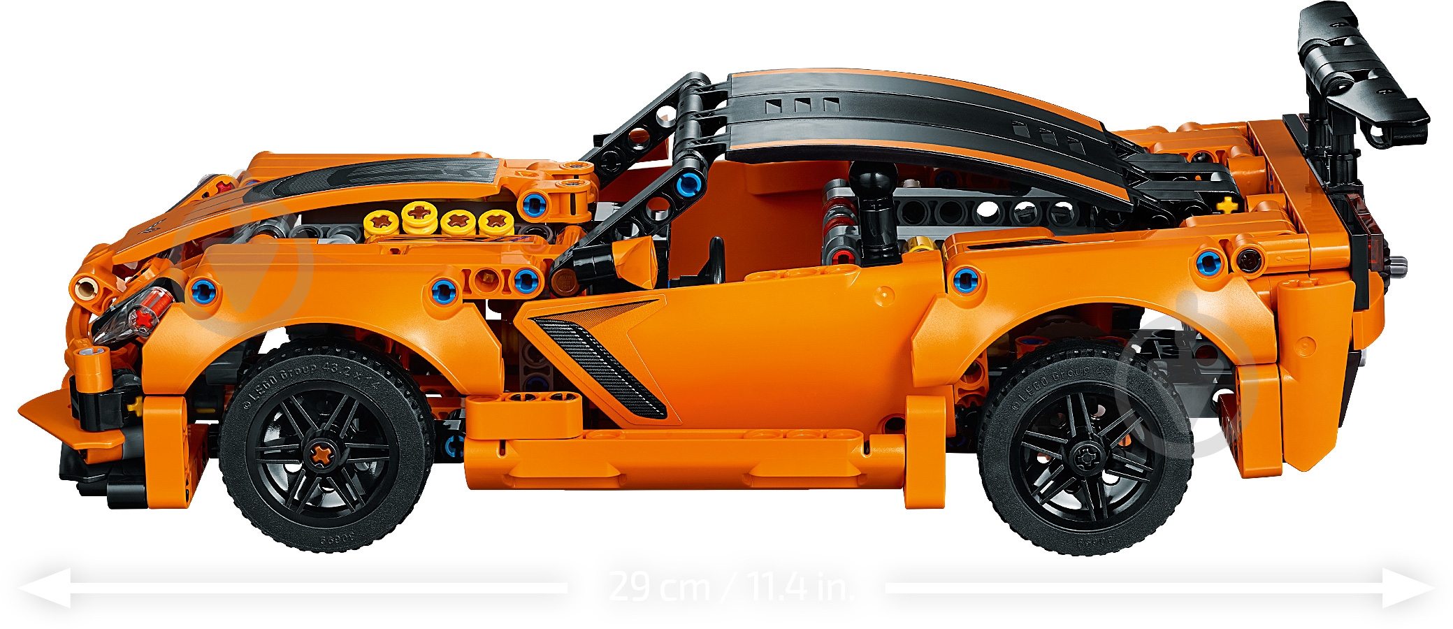 Конструктор LEGO Technic Chevrolet Corvette ZR1 42093 - фото 4