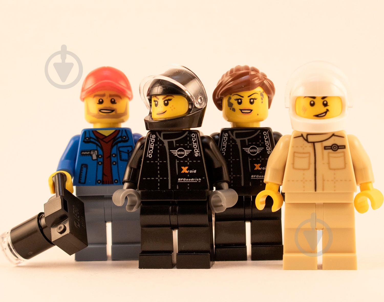 Конструктор LEGO Speed Champions Автомобілі 1967 Mini Cooper S Rally та 2018 MINI John Cooper Works Buggy 75894 - фото 6 Конструктор LEGO Speed Champions Автомобілі 1967 Mini Cooper S Rally та 2018 MINI John Cooper Works Buggy 75894 - фото 6