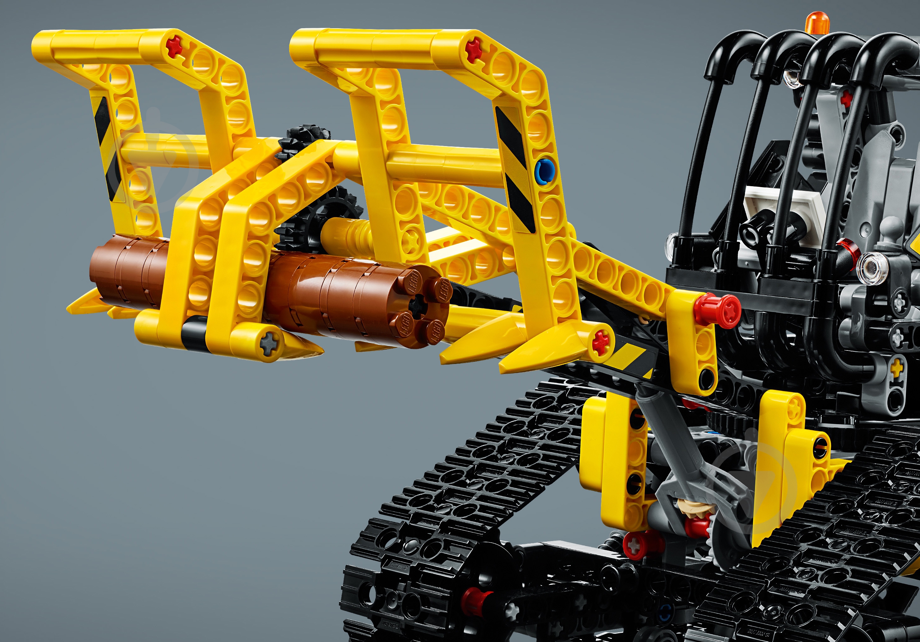 Конструктор LEGO Technic Гусеничный погрузчик 42094 - фото 18
