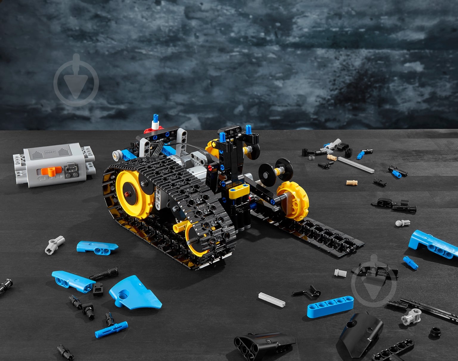 Конструктор LEGO Technic Каскадерский гоночный автомобиль на радиоуправлении 42095 - фото 33