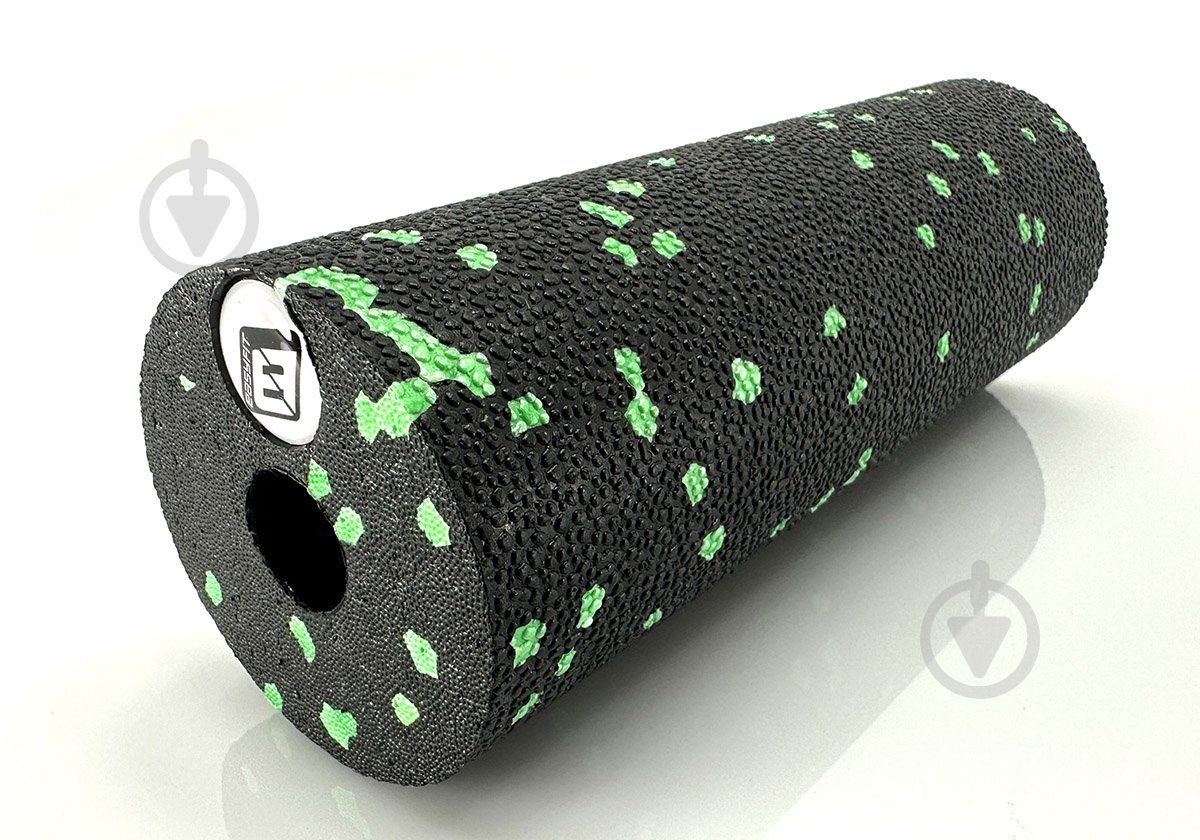 Ролик массажный EasyFit EPP черный-зеленый 15х5 см - фото 1 Ролик массажный EasyFit EPP черный-зеленый 15х5 см - фото 1