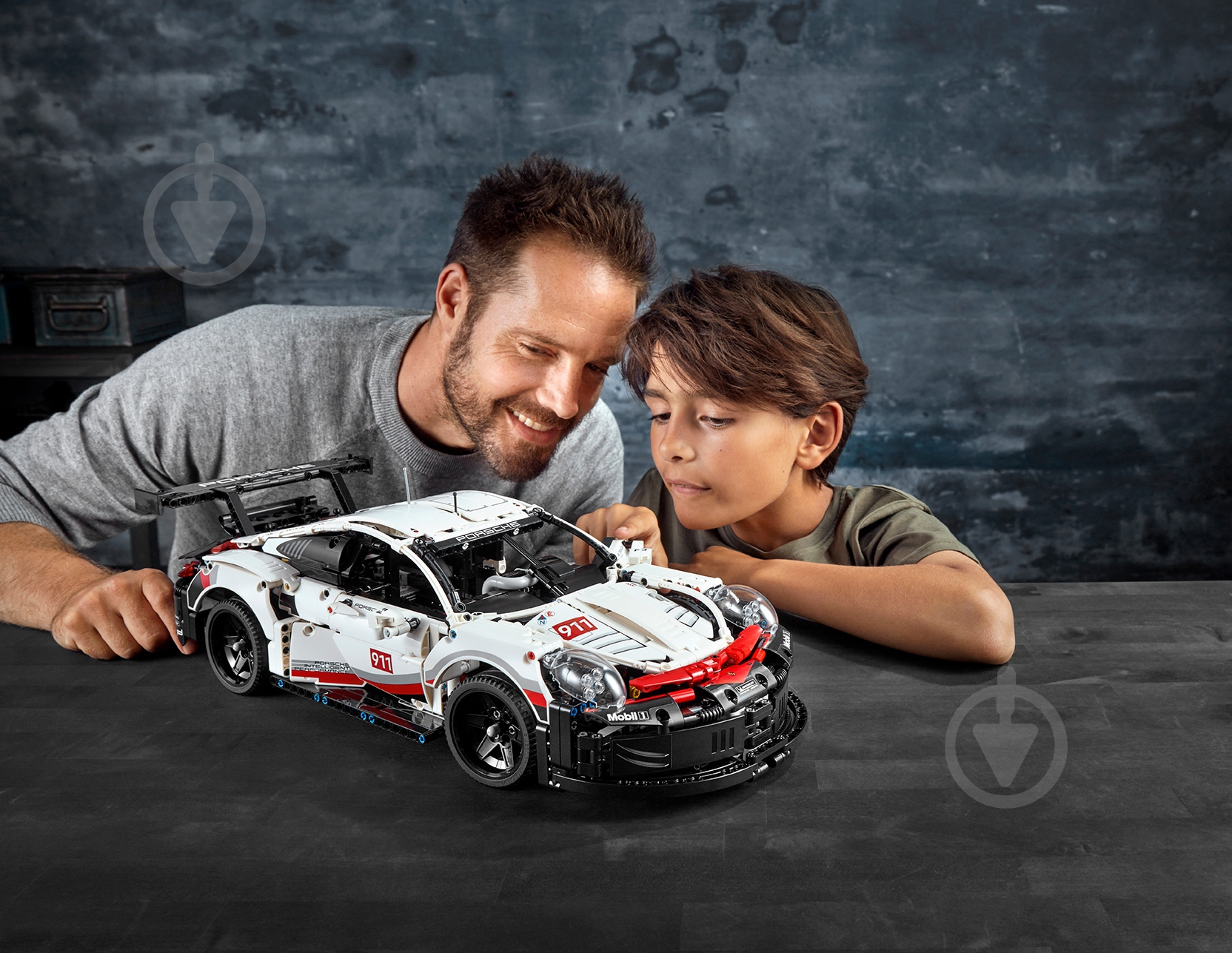 Конструктор LEGO Technic Porsche 911 RSR 42096 - фото 30 Конструктор LEGO Technic Porsche 911 RSR 42096 - фото 30