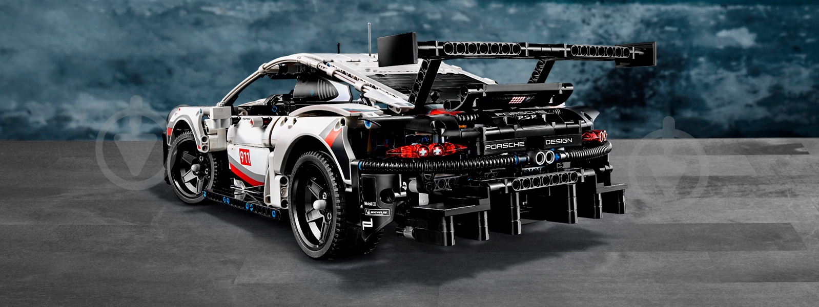 Конструктор LEGO Technic Porsche 911 RSR 42096 - фото 17 Конструктор LEGO Technic Porsche 911 RSR 42096 - фото 17