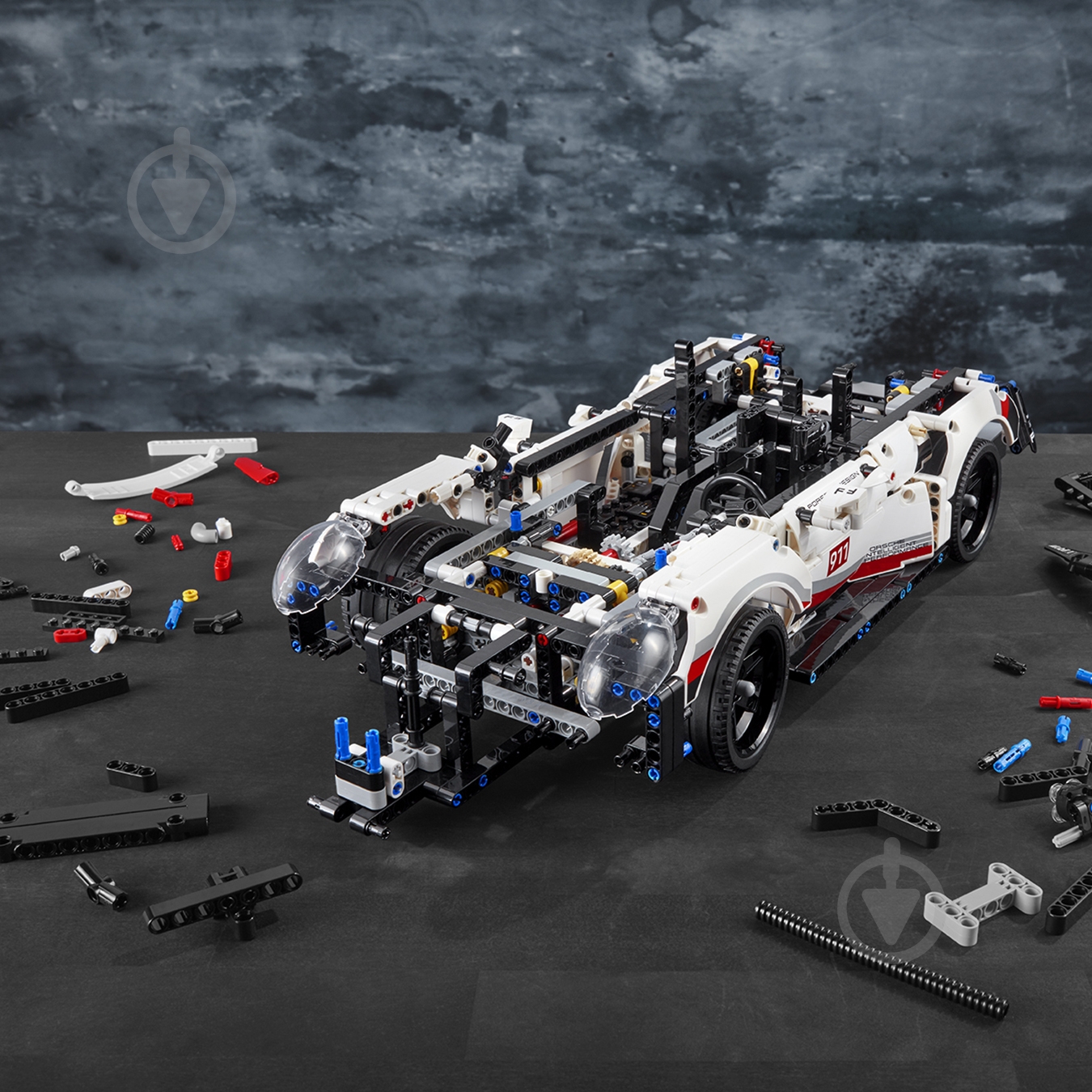 Конструктор LEGO Technic Porsche 911 RSR 42096 - фото 7 Конструктор LEGO Technic Porsche 911 RSR 42096 - фото 7