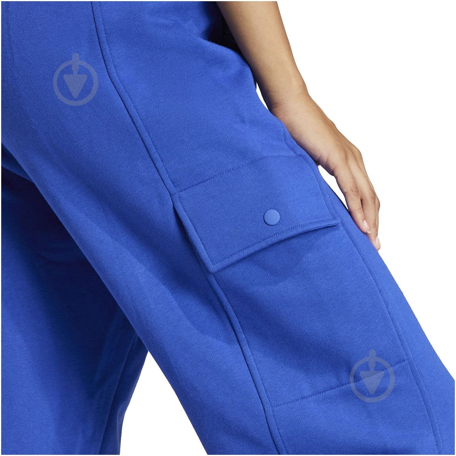 Брюки Adidas All SZN Fleece Cargo IW1219 р. M синий - фото 5