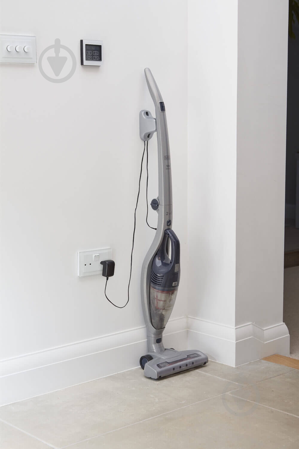 Пылесос аккумуляторный Black+Decker SVB520JW - фото 2