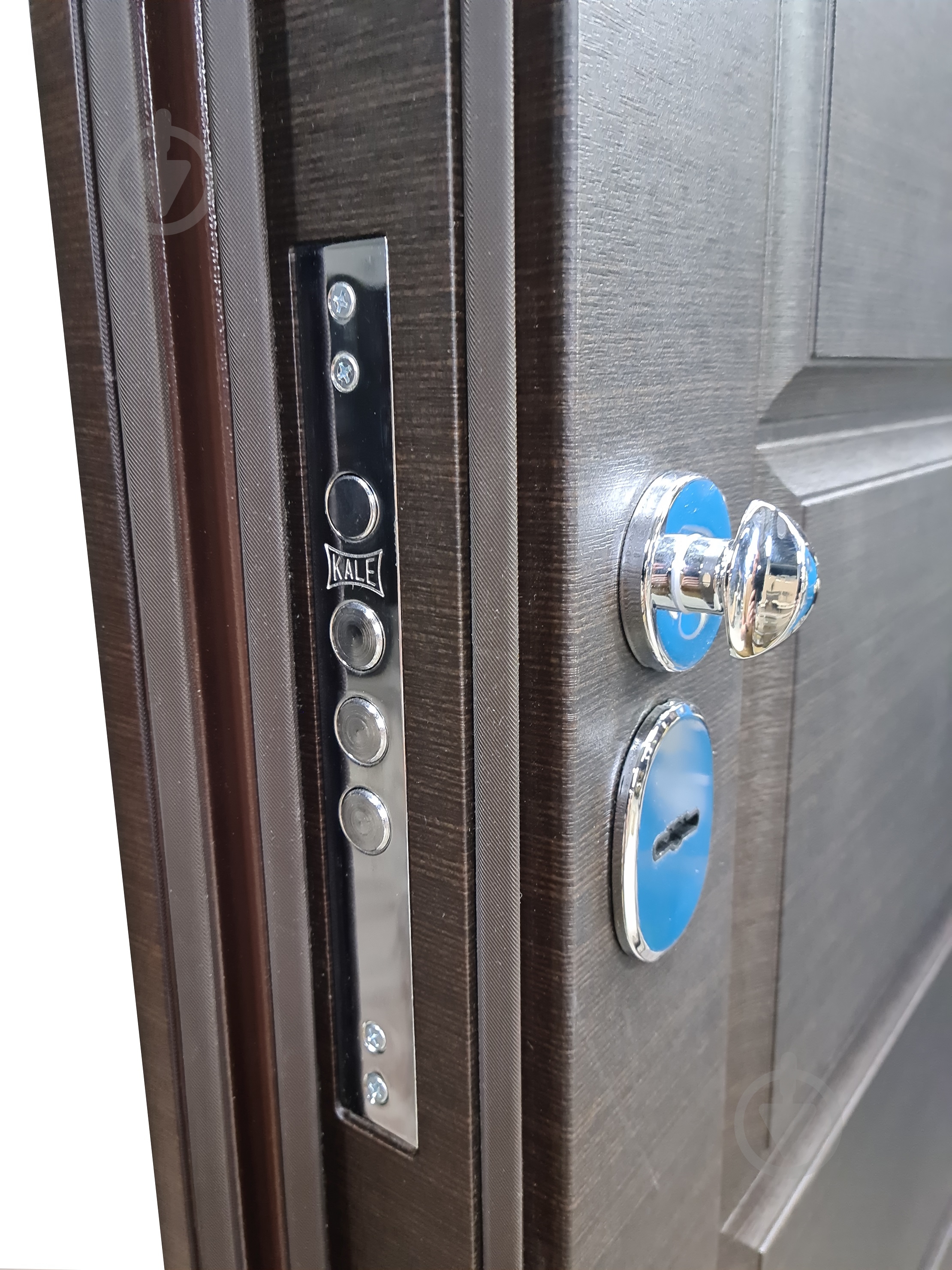 Двері вхідні Булат Гарант 117 венге горизонт темний 2050x850 мм ліві - фото 8 Двері вхідні Булат Гарант 117 венге горизонт темний 2050x850 мм ліві - фото 8