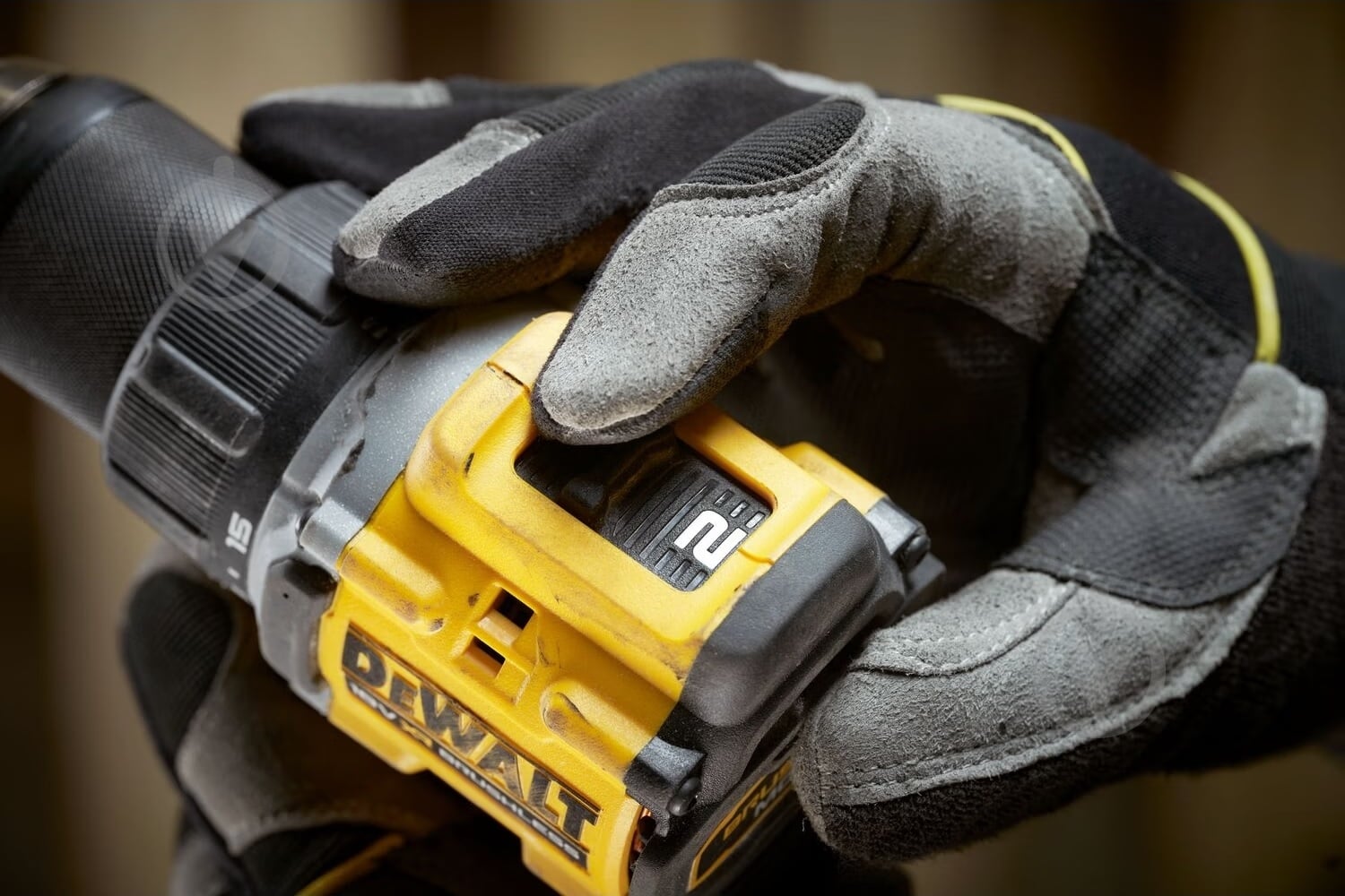 Шуруповерт аккумуляторный DeWalt DCD794P2T - фото 7 Шуруповерт аккумуляторный DeWalt DCD794P2T - фото 7